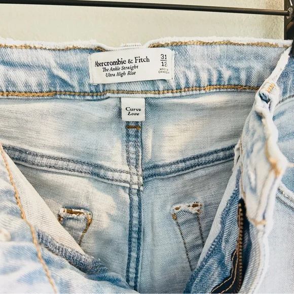 Abercrombie & Fitch Straight Ultra High Rise Jeans  Womens Size 31 Curve Love - Picture 11 of 13